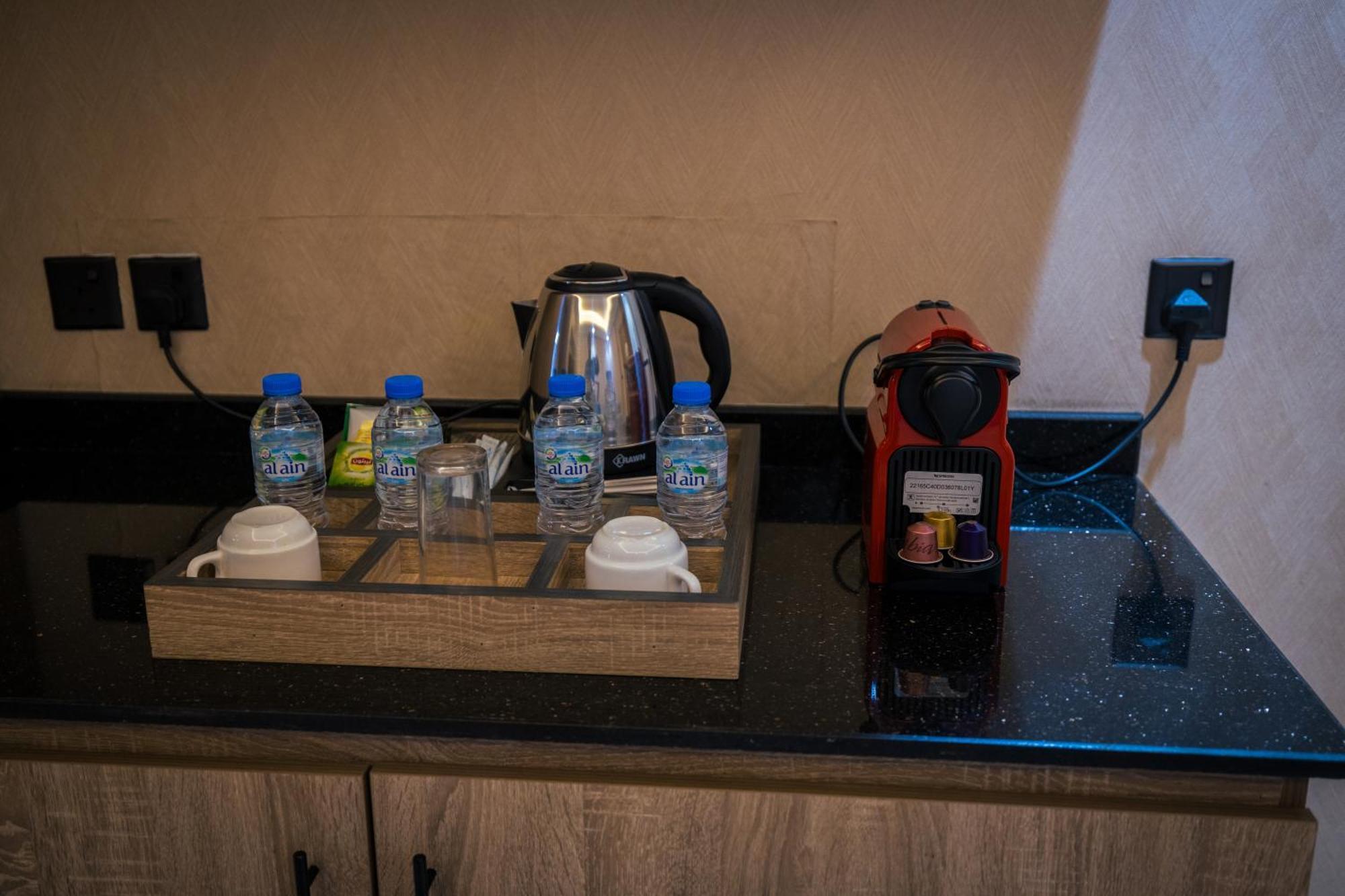 Mirnian Hotel Jeddah Bagian luar foto